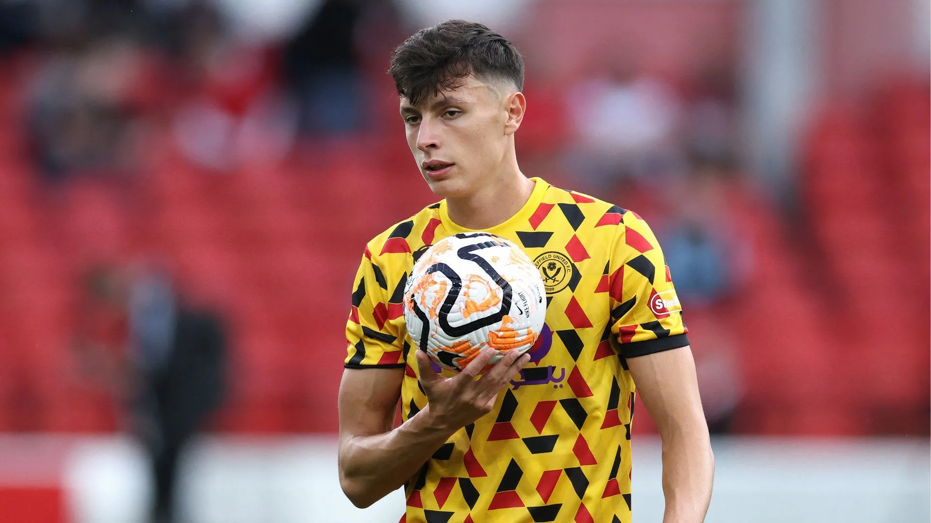 Anel Ahmedhodzic trong màu áo Sheffield United, tương lai phụ thuộc vào suất thăng hạng