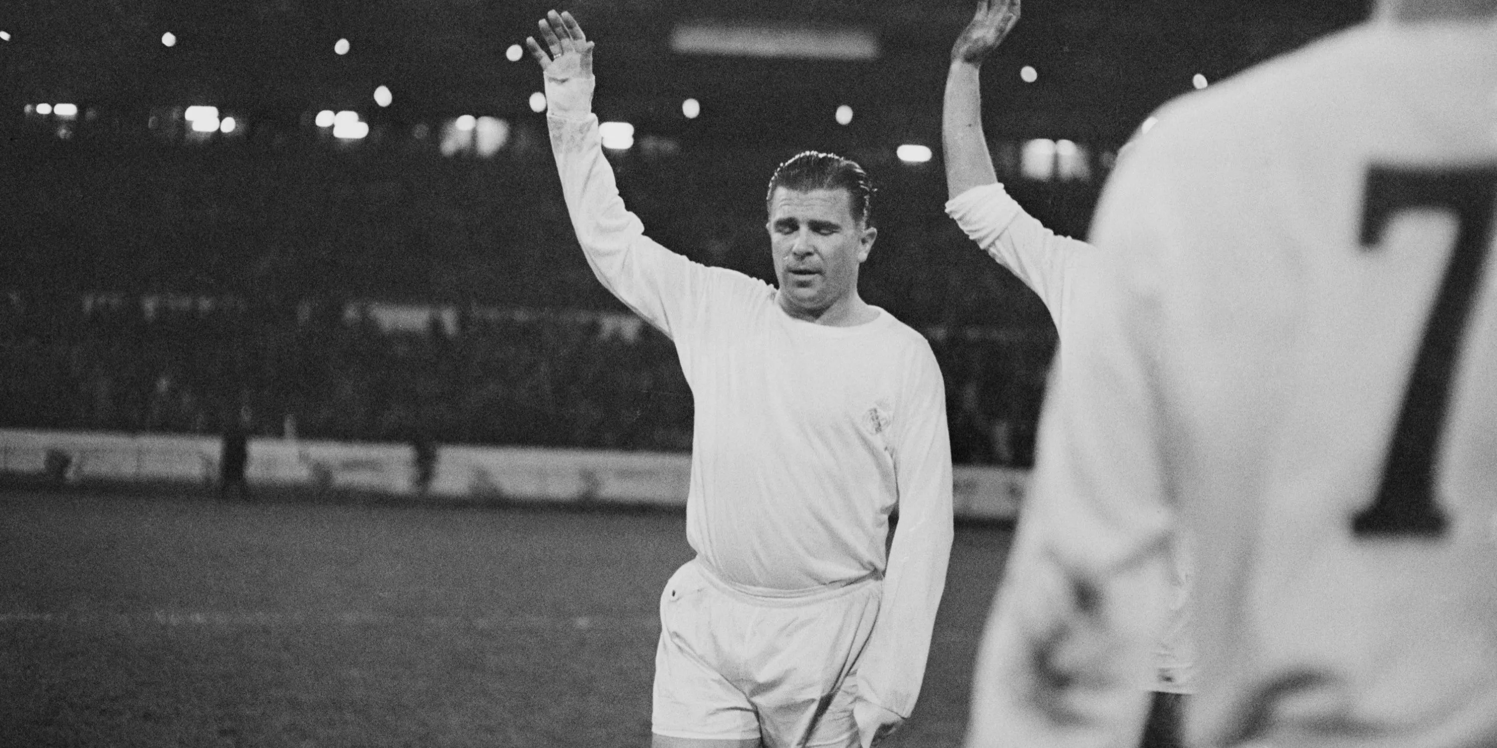 Huyền thoại Ferenc Puskas trong màu áo Real Madrid