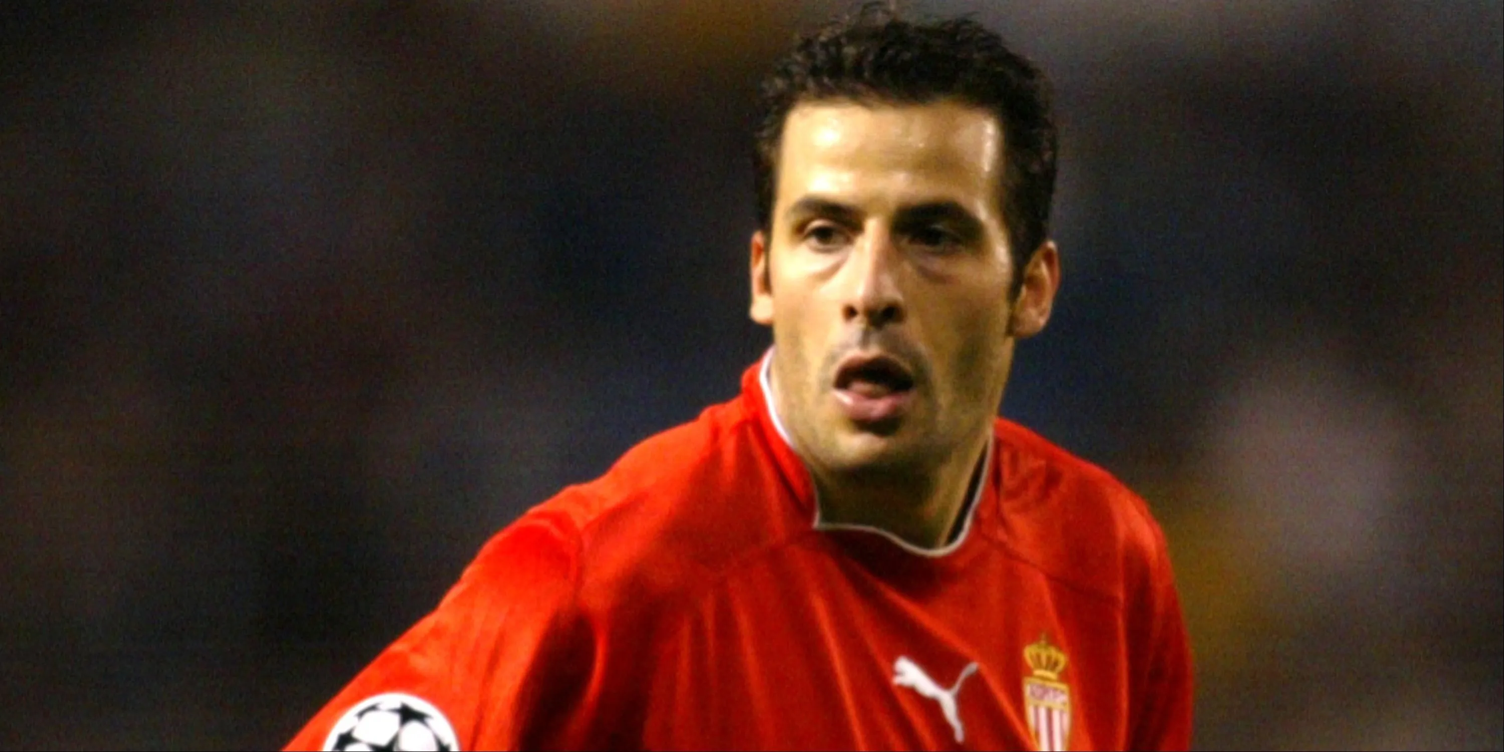 Tiền vệ Ludovic Giuly thi đấu cho Monaco mùa giải 2003/04 Ligue 1
