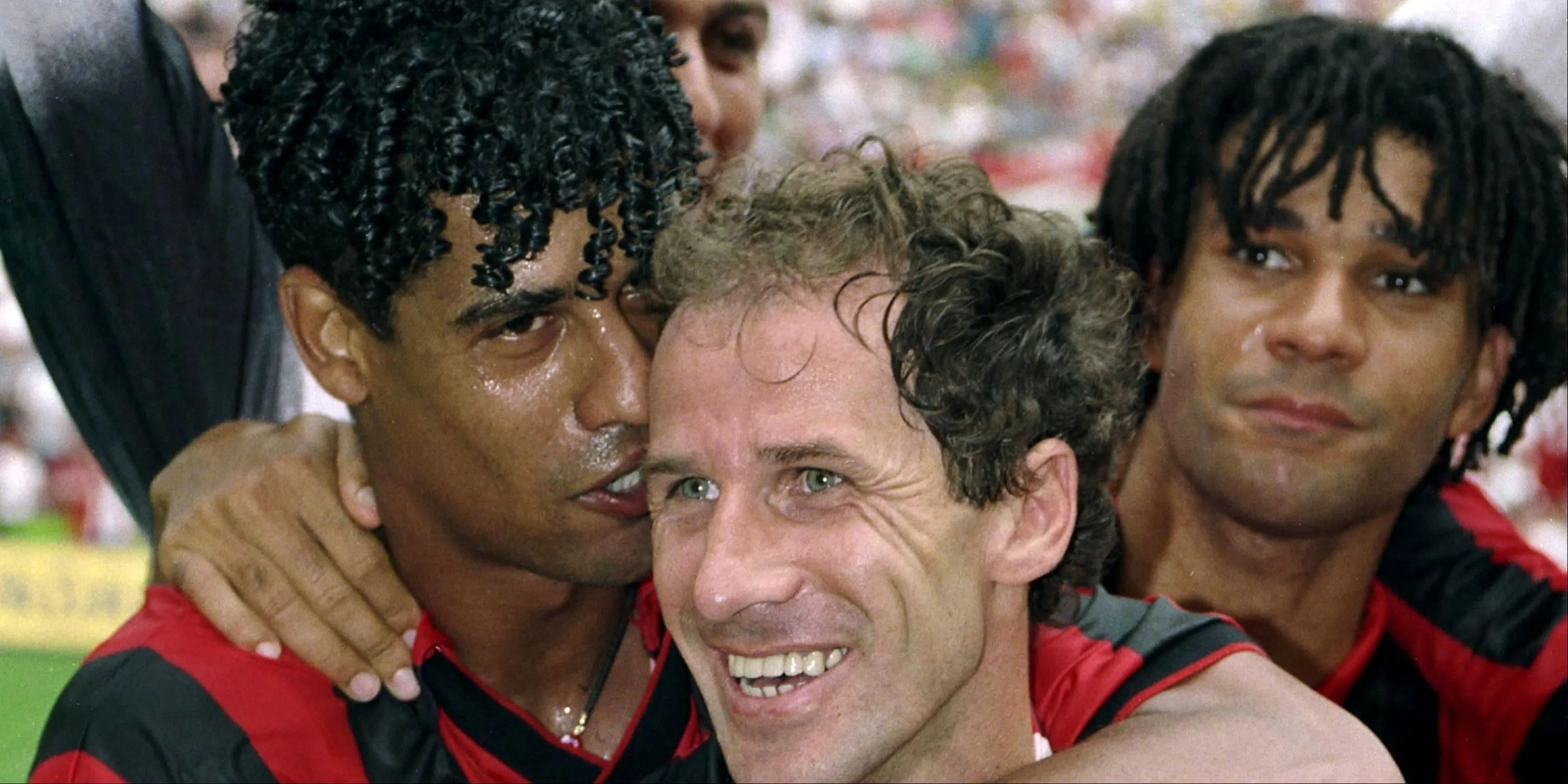 Bộ ba huyền thoại AC Milan: Rijkaard, Baresi và Gullit ăn mừng chiến thắng năm 1989