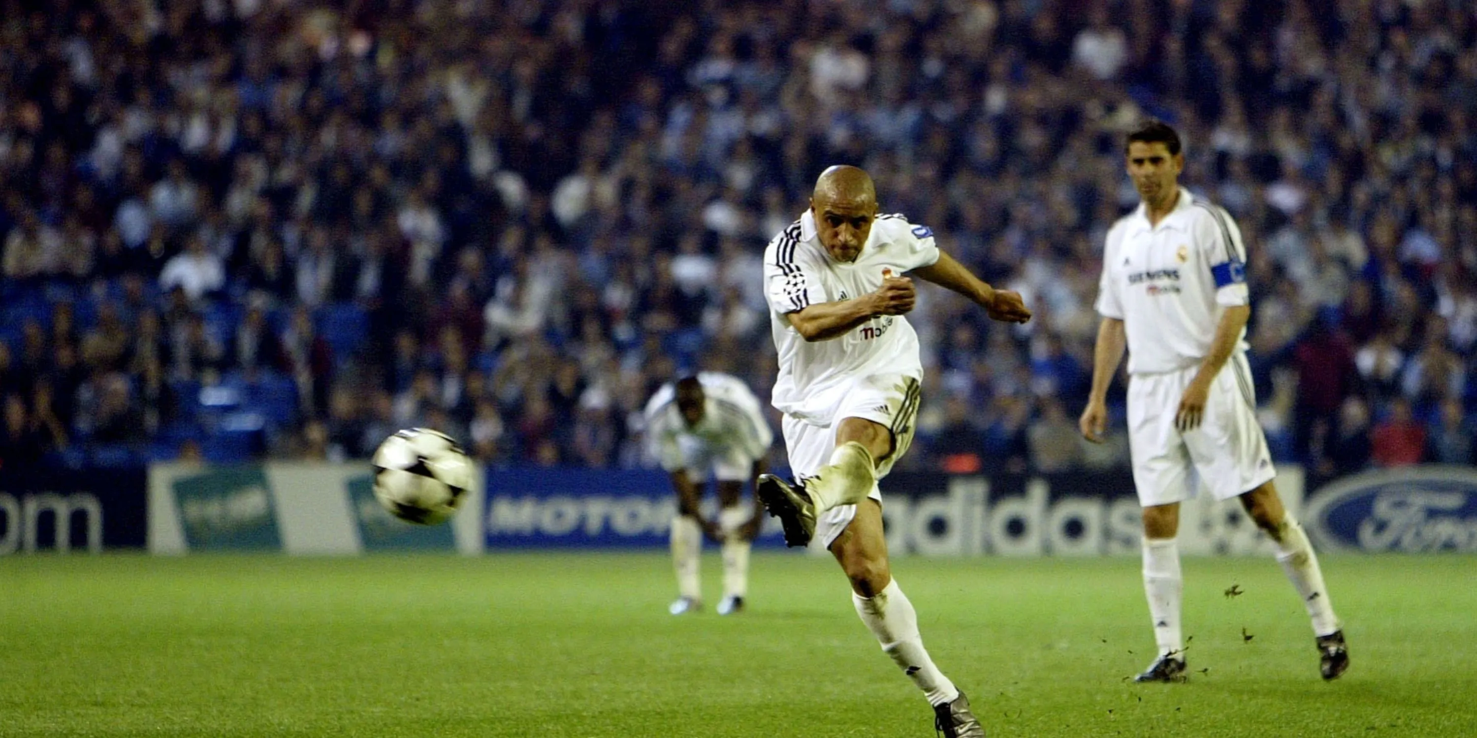 Roberto Carlos, huyền thoại hậu vệ cánh của Real Madrid và Brazil
