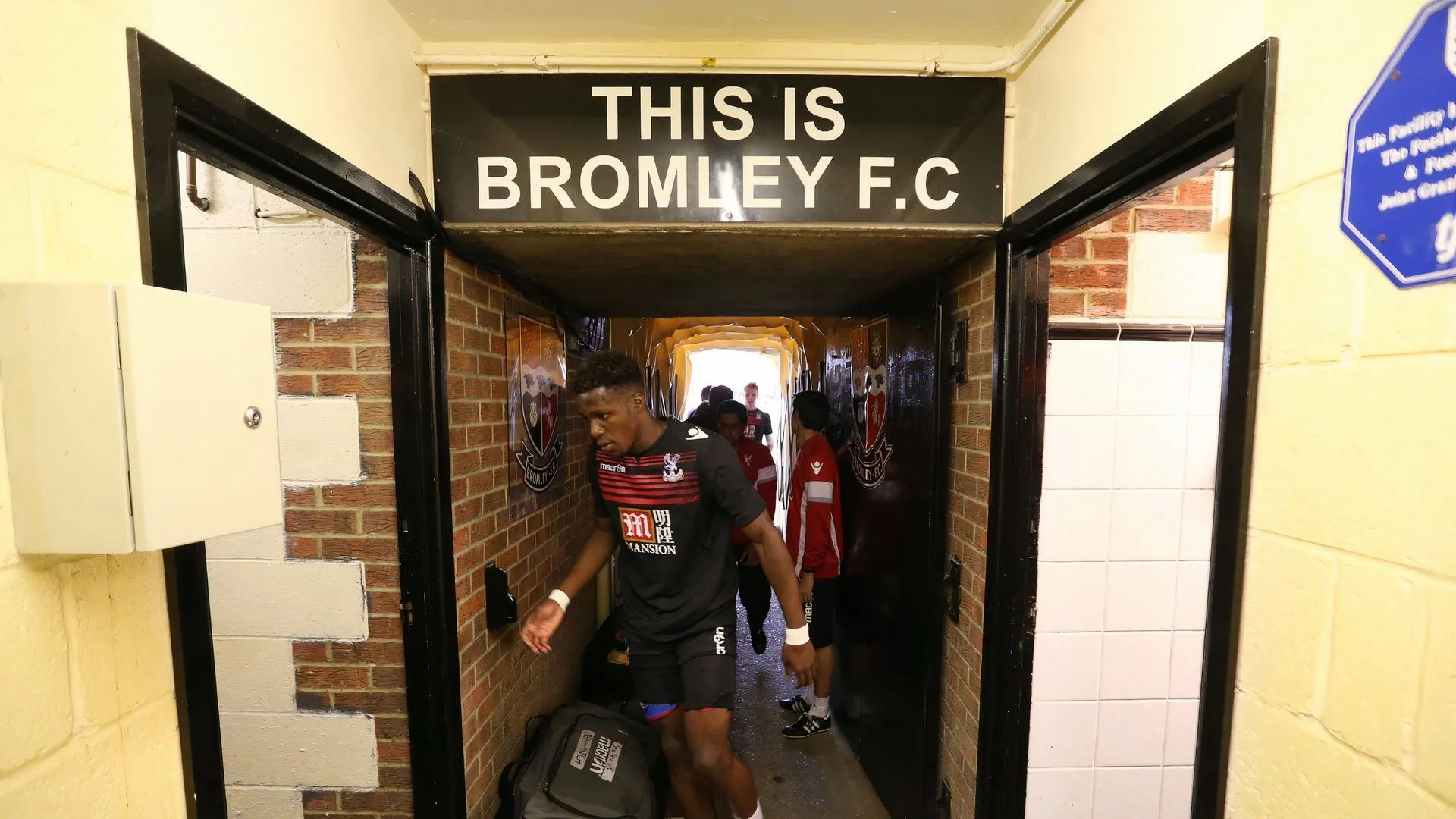 Sân vận động Hayes Lane của Bromley FC