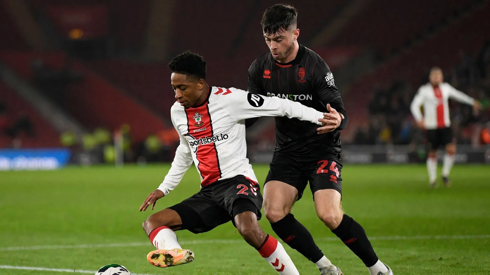 Sân vận động Sincil Bank của Lincoln City, câu lạc bộ cũ của Sean Roughan