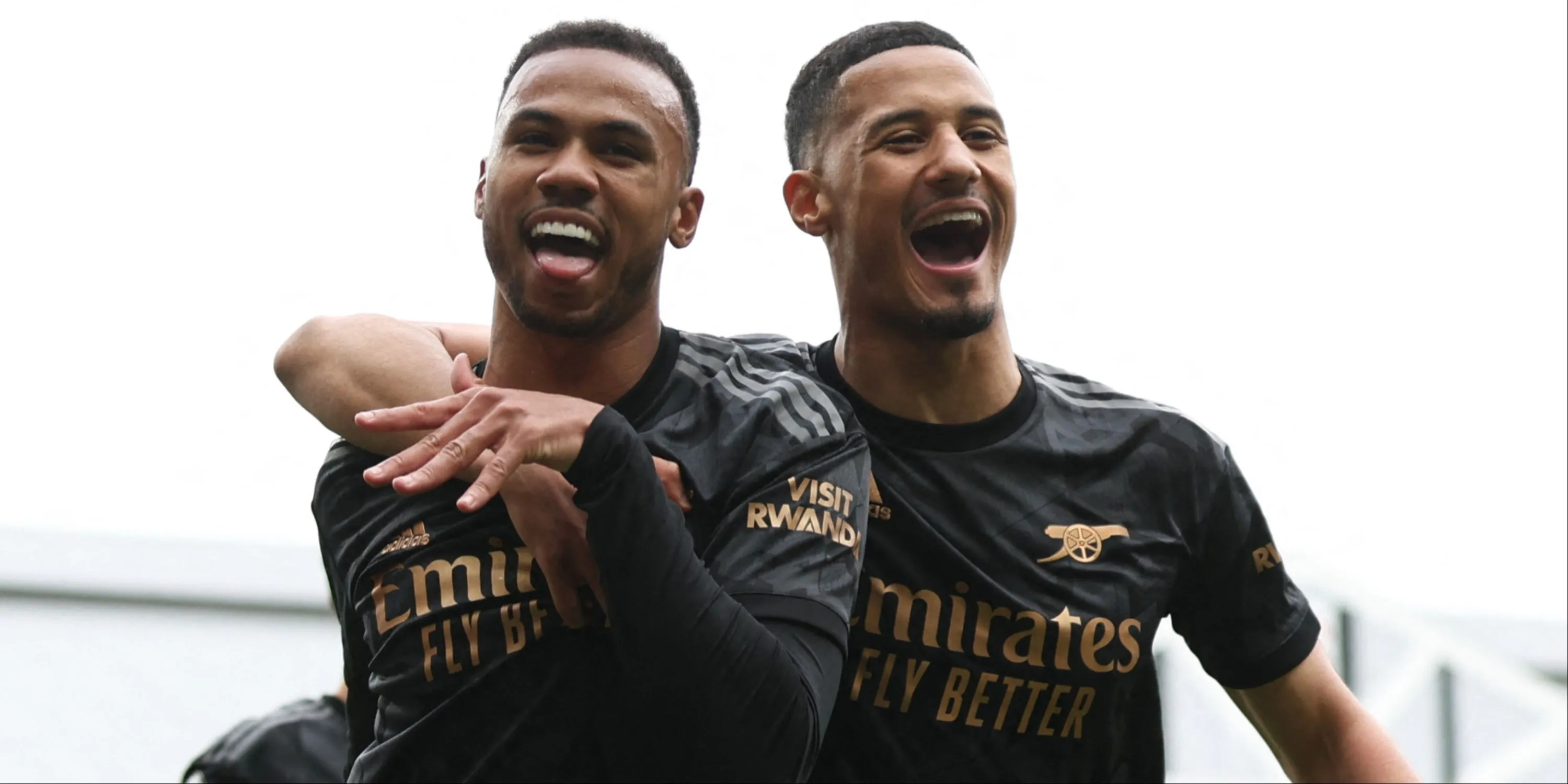 Bộ đôi trung vệ William Saliba và Gabriel của Arsenal, trụ cột hàng thủ Pháo thủ.