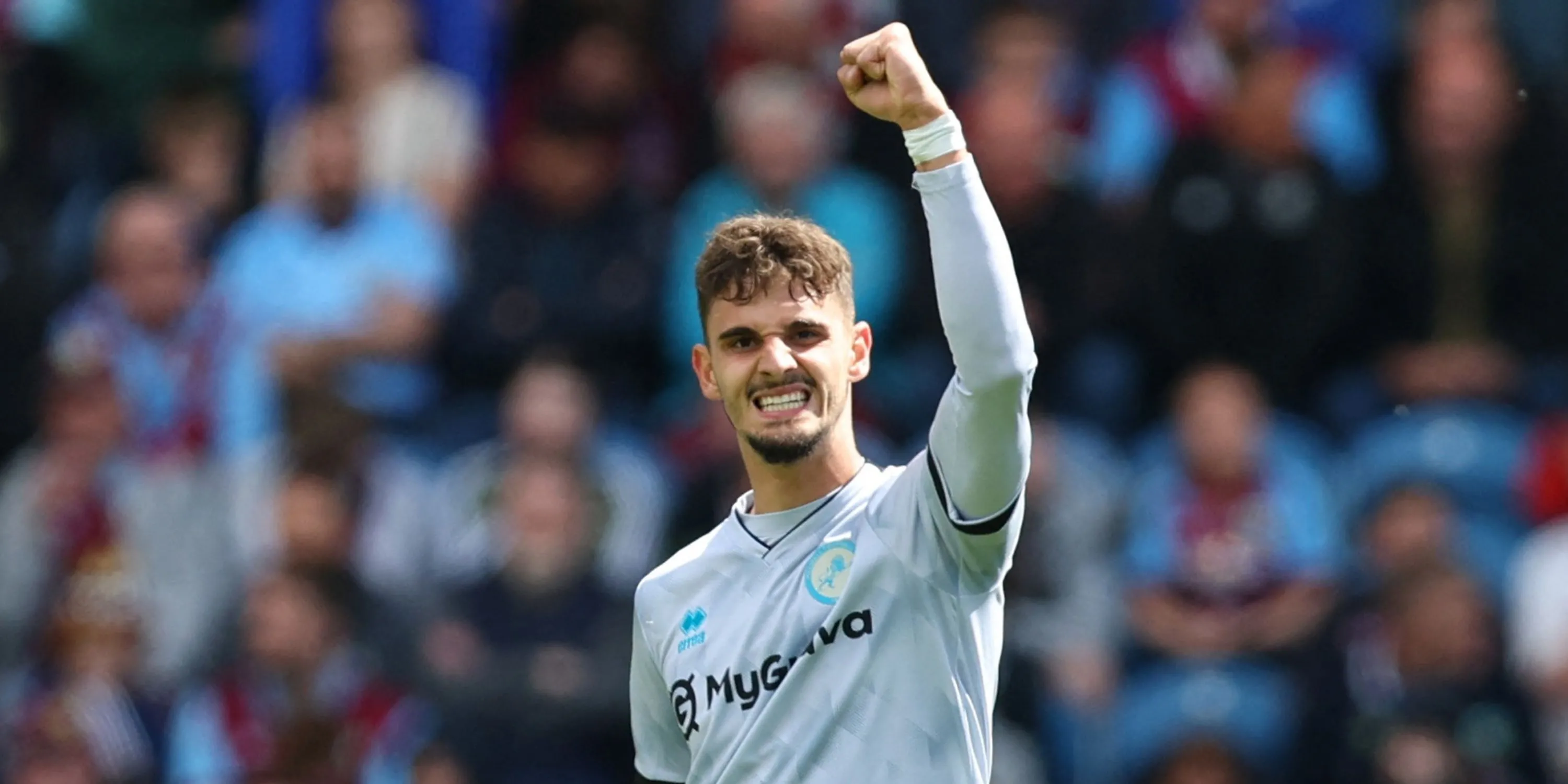 Mihailo Ivanovic, tiền đạo đang được Everton và Wolves theo đuổi từ Millwall