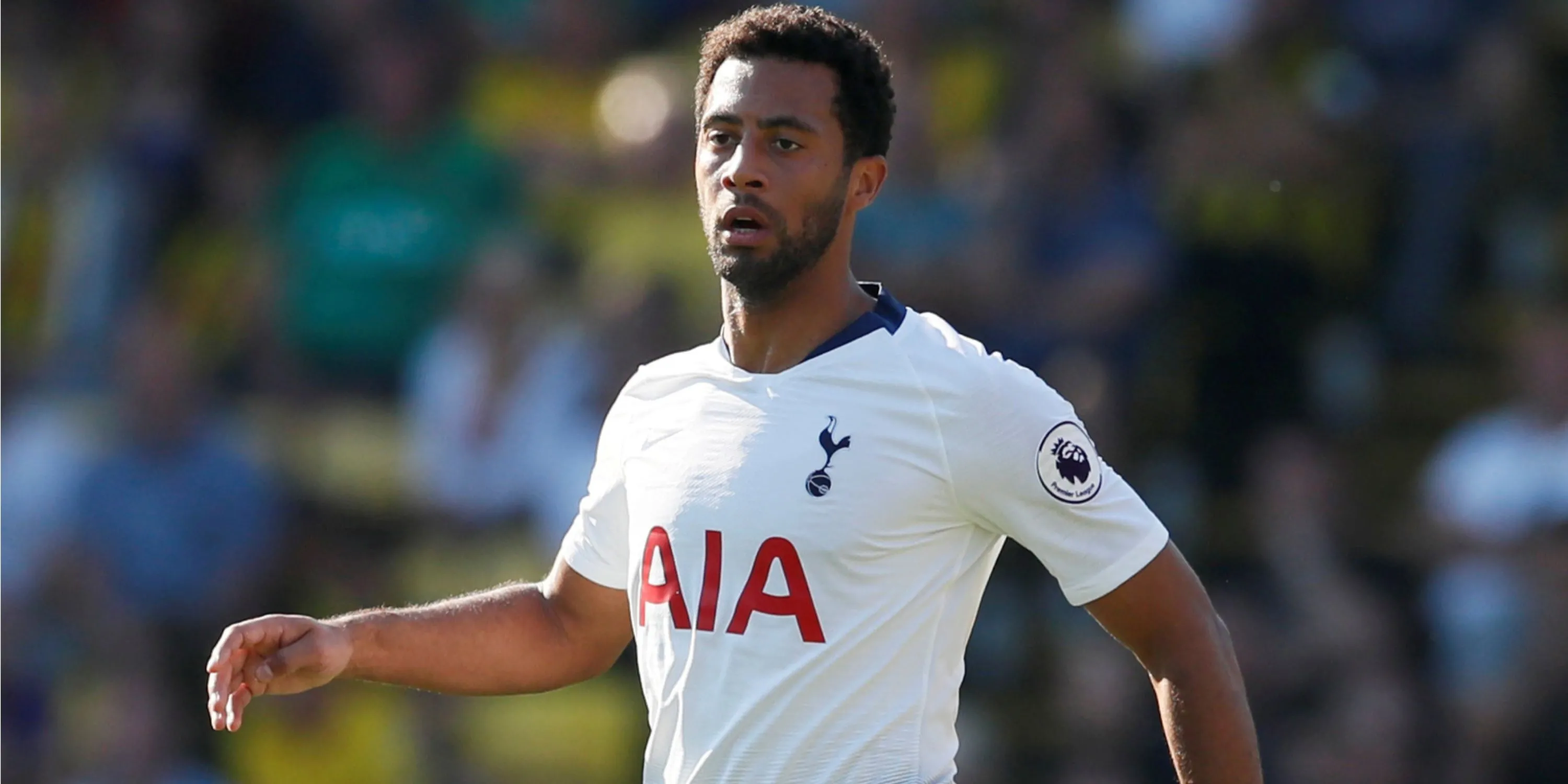 Cựu tiền vệ xuất sắc của Tottenham Hotspur, Mousa Dembele