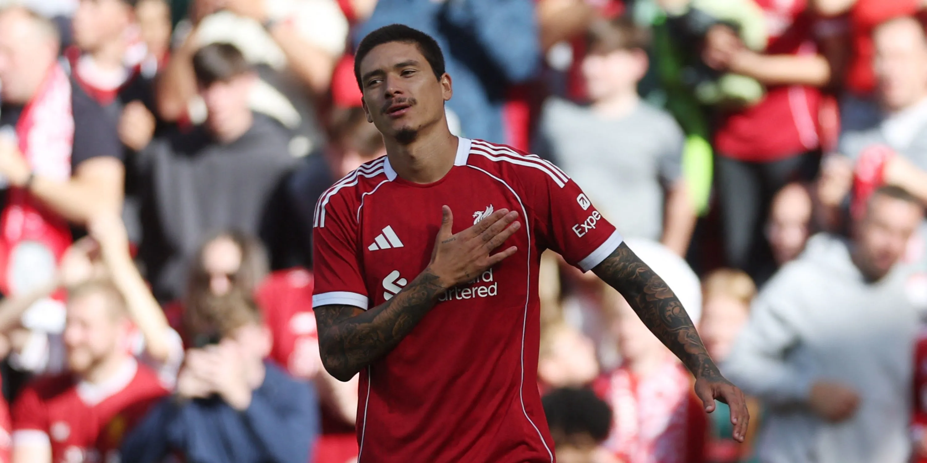 Darwin Nunez vẫy chào người hâm mộ Liverpool trước khi chuyển đến Al-Hilal