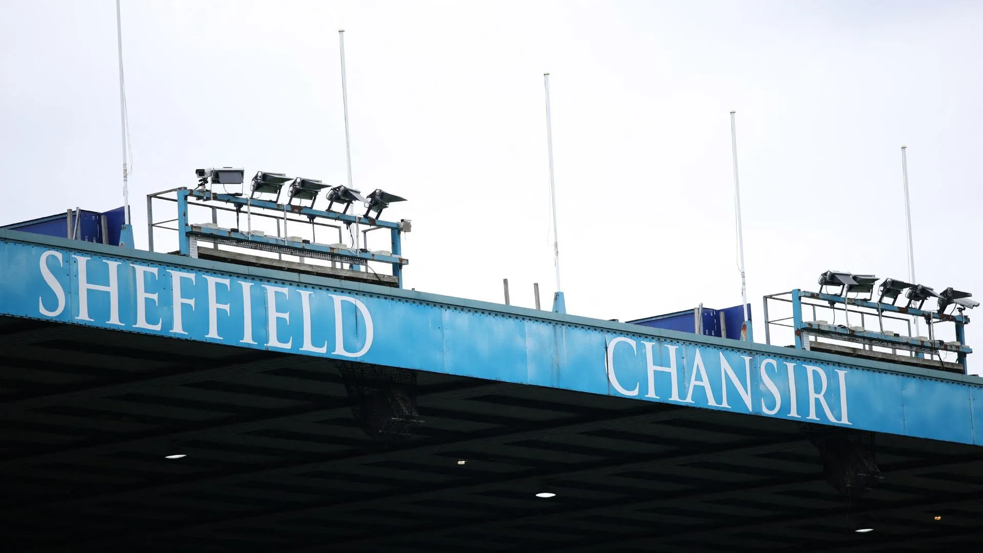 Ruben Gnanalingam trong một sự kiện kinh doanh, thể hiện vai trò lãnh đạo của ông tại các công ty quốc tế