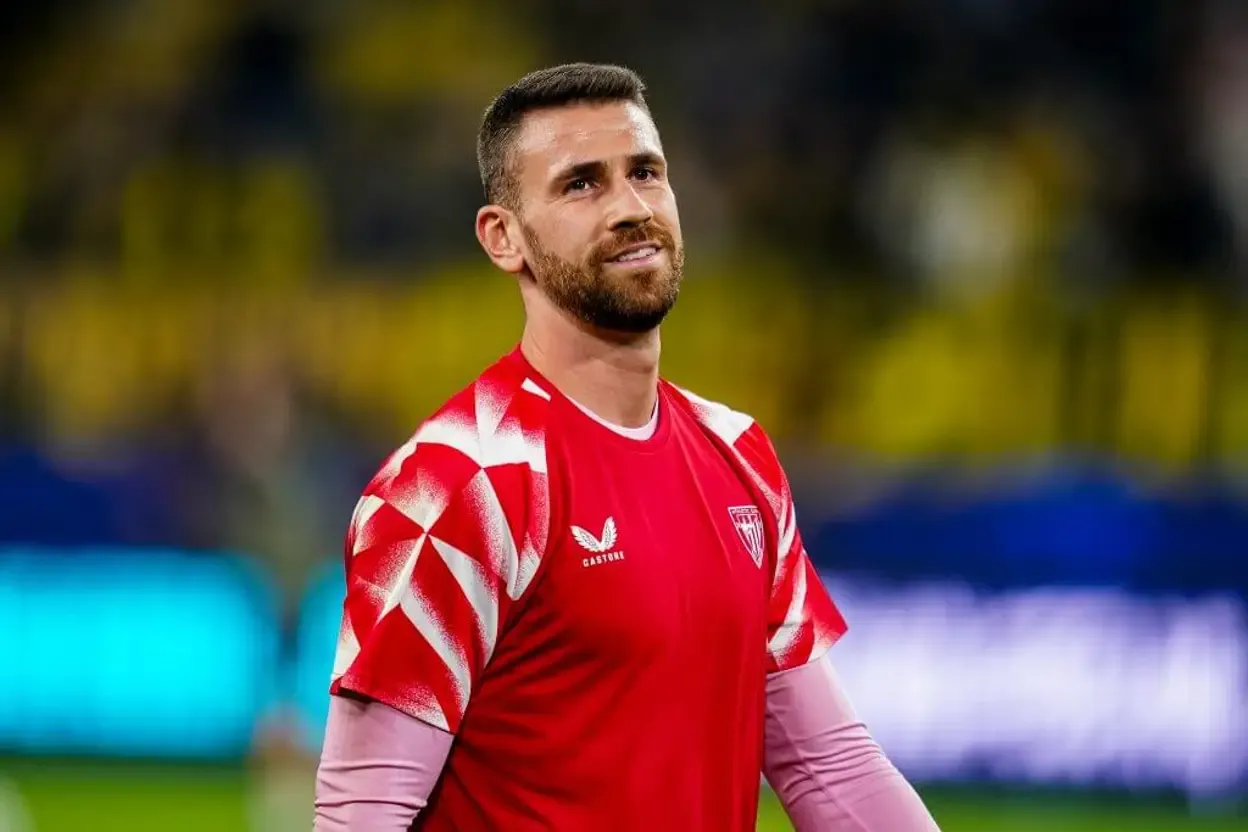 Thủ môn người Tây Ban Nha kháng đẳng lòng trung thành với Bilbao